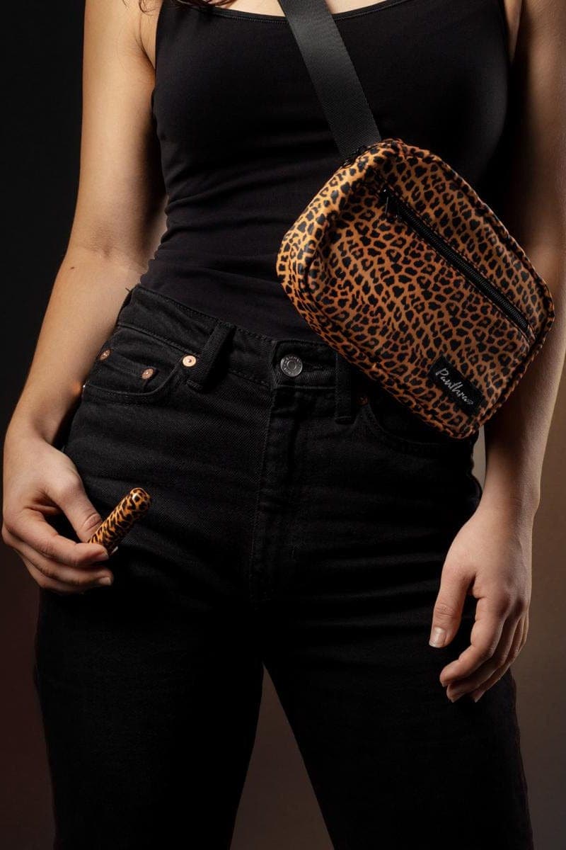 Mini vibromasseur stimulateur clitoris bullet Nayo + pochette - Panthra