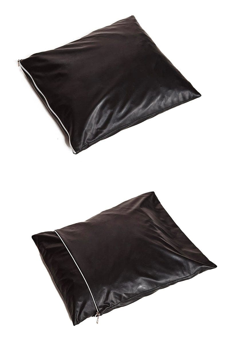 Oreiller noir mat accessoire pour pratique BDSM 30 x 35 cm - Regnes